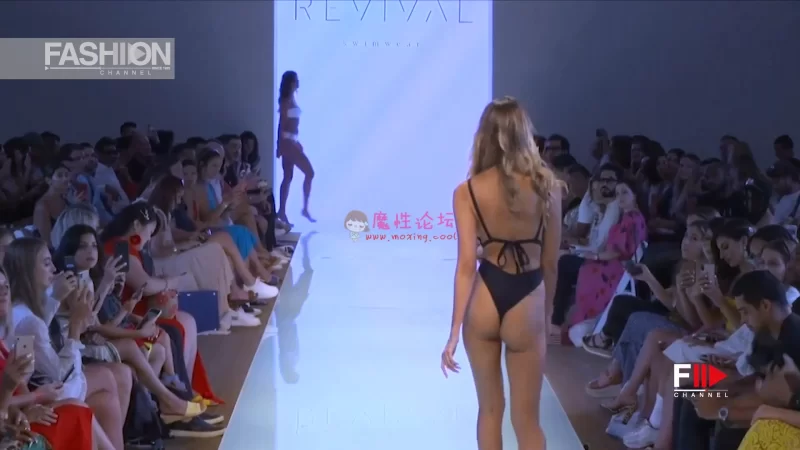 NU WAVE SWIM Spring Summer 2020 Miami - Fashion Channel.mp4_20190908_170400.594.jpg